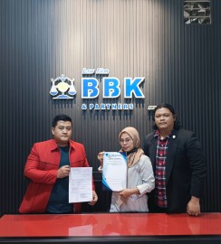 Korban Penganiayaan Dan Pencemaran Nama Baik Istri Almarhum Ketua SMSI Musi Rawas Minta Pendampingan Hukum ke Law Firm BBK